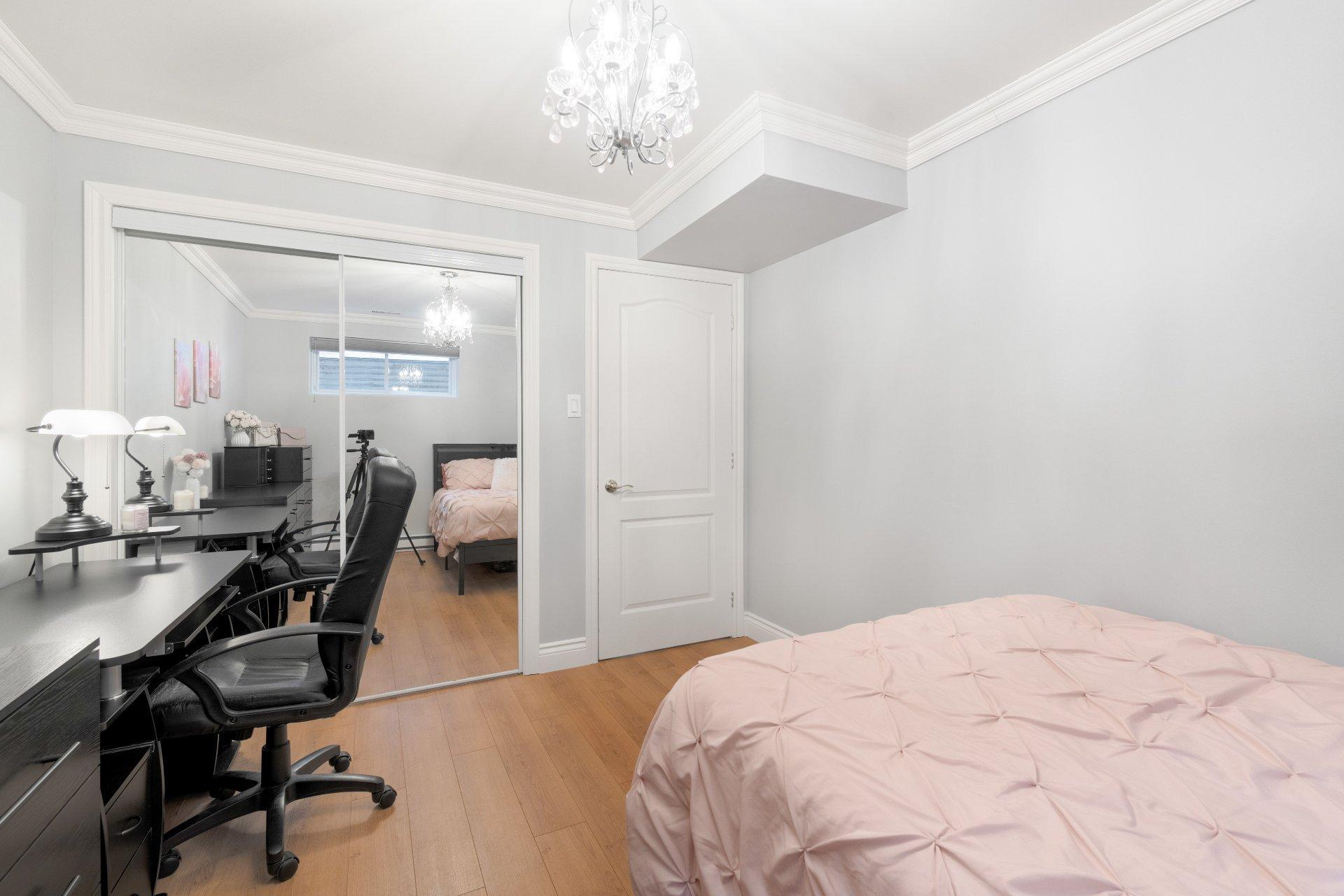 









3223


Rue Alfred-Desrochers

,
Sherbrooke (Les Nations),




QC
J1K3C6

