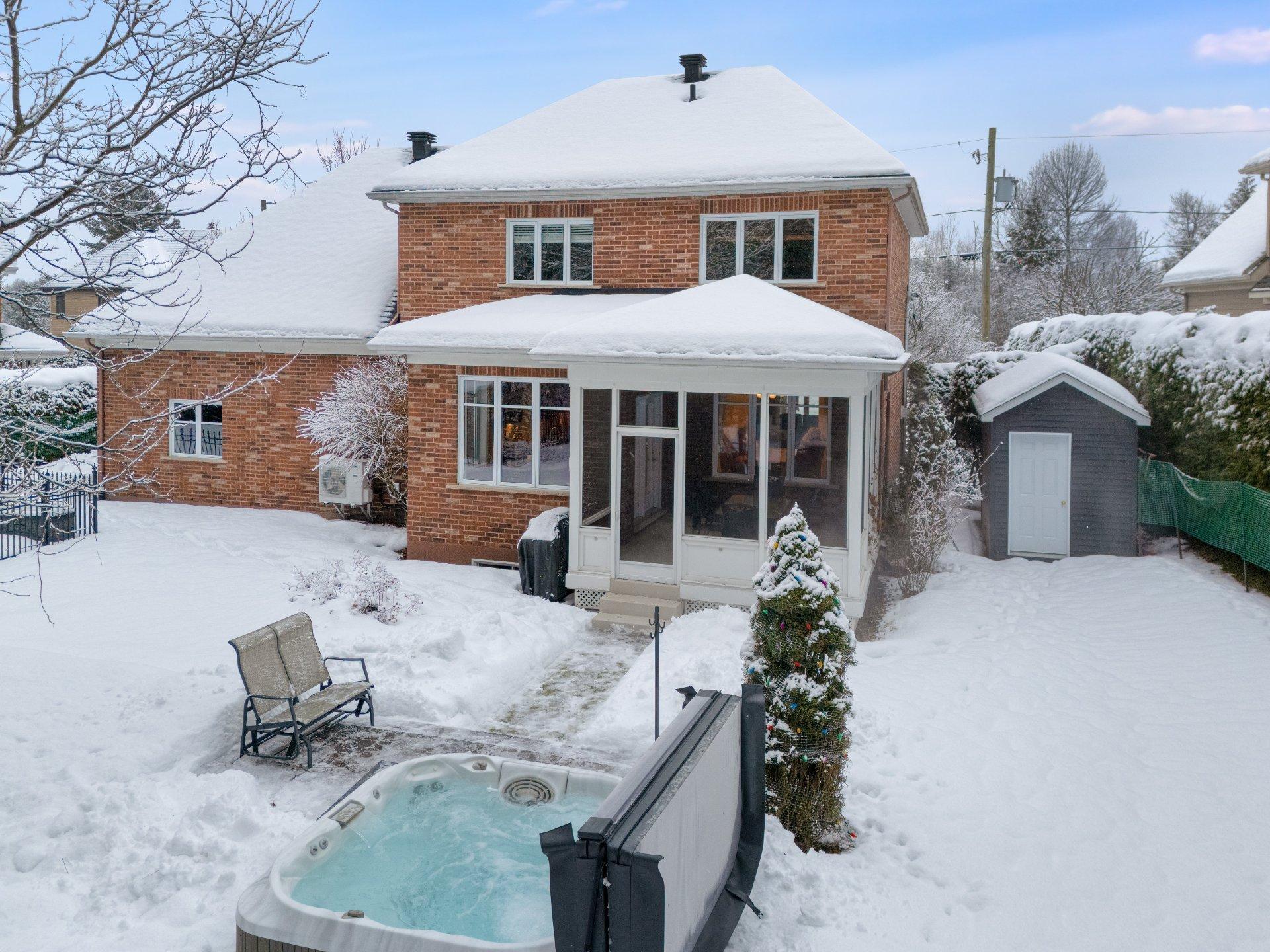 









3223


Rue Alfred-Desrochers

,
Sherbrooke (Les Nations),




QC
J1K3C6

