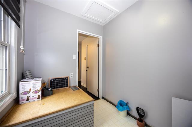 









618


Kenaston

BLVD, 5,
Winnipeg,




MB
R3N 2A1

