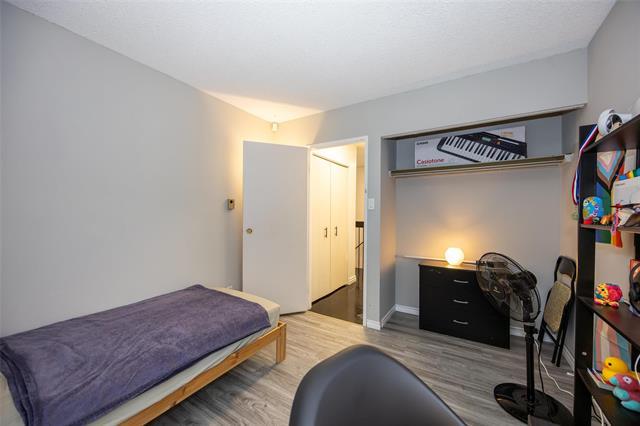 









618


Kenaston

BLVD, 5,
Winnipeg,




MB
R3N 2A1

