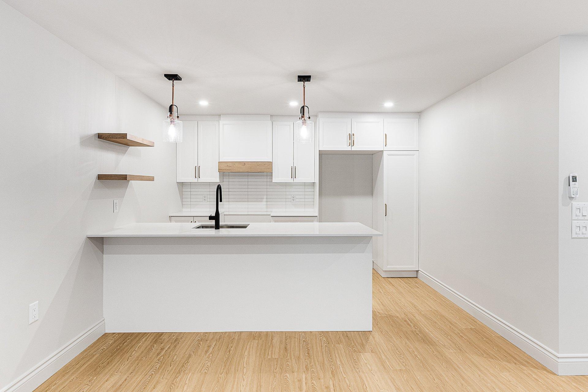 









977


Ch. Massawippi

, 17,
North Hatley,




QC
J0B2C0

