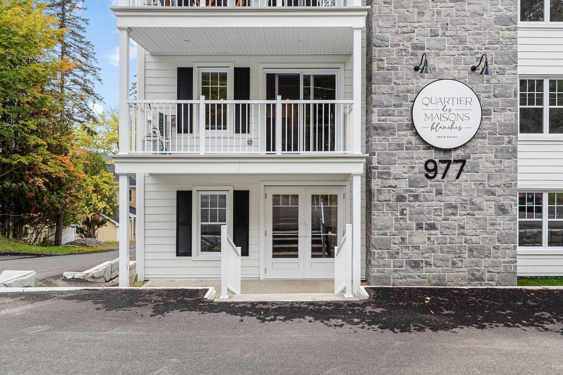 









977


Ch. Massawippi

, 17,
North Hatley,




QC
J0B2C0

