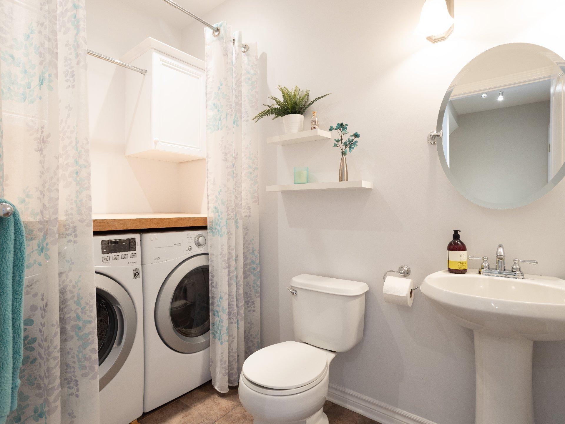 









3230


Boul. De Boucherville

,
Saint-Bruno-de-Montarville,




QC
J3V0A5

