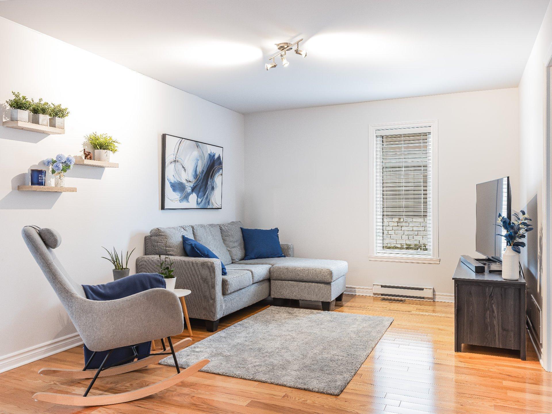 









3230


Boul. De Boucherville

,
Saint-Bruno-de-Montarville,




QC
J3V0A5

