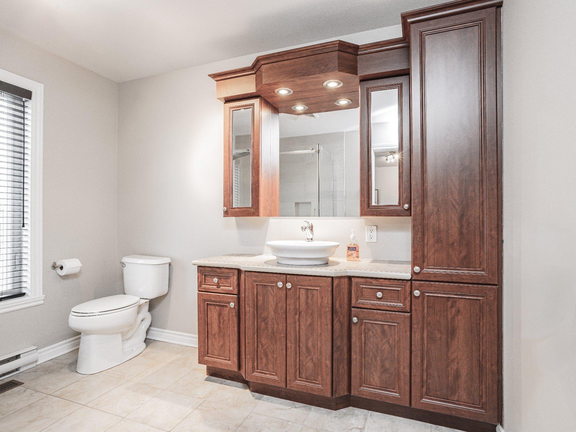 









3230


Boul. De Boucherville

,
Saint-Bruno-de-Montarville,




QC
J3V0A5

