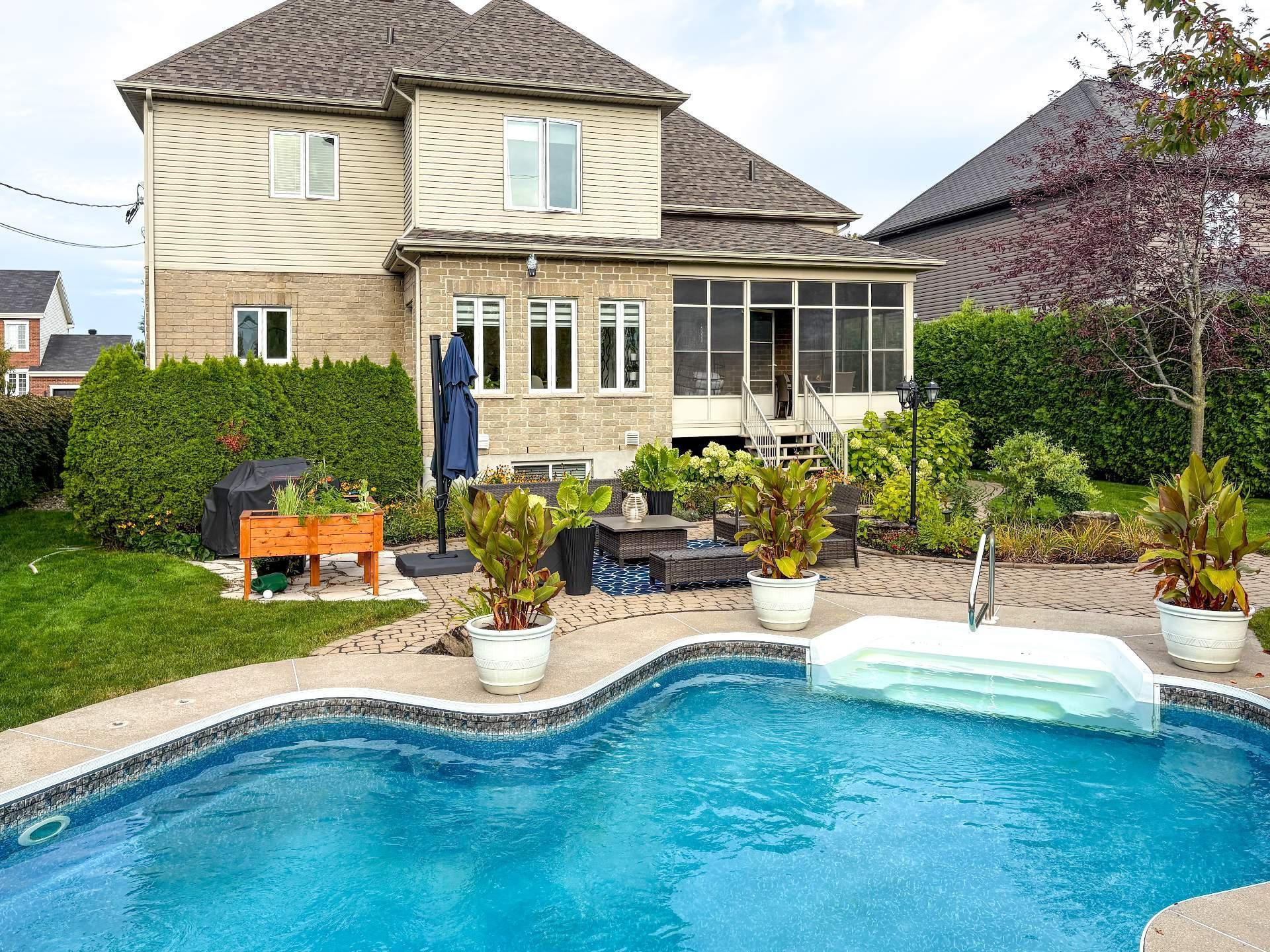 









3230


Boul. De Boucherville

,
Saint-Bruno-de-Montarville,




QC
J3V0A5

