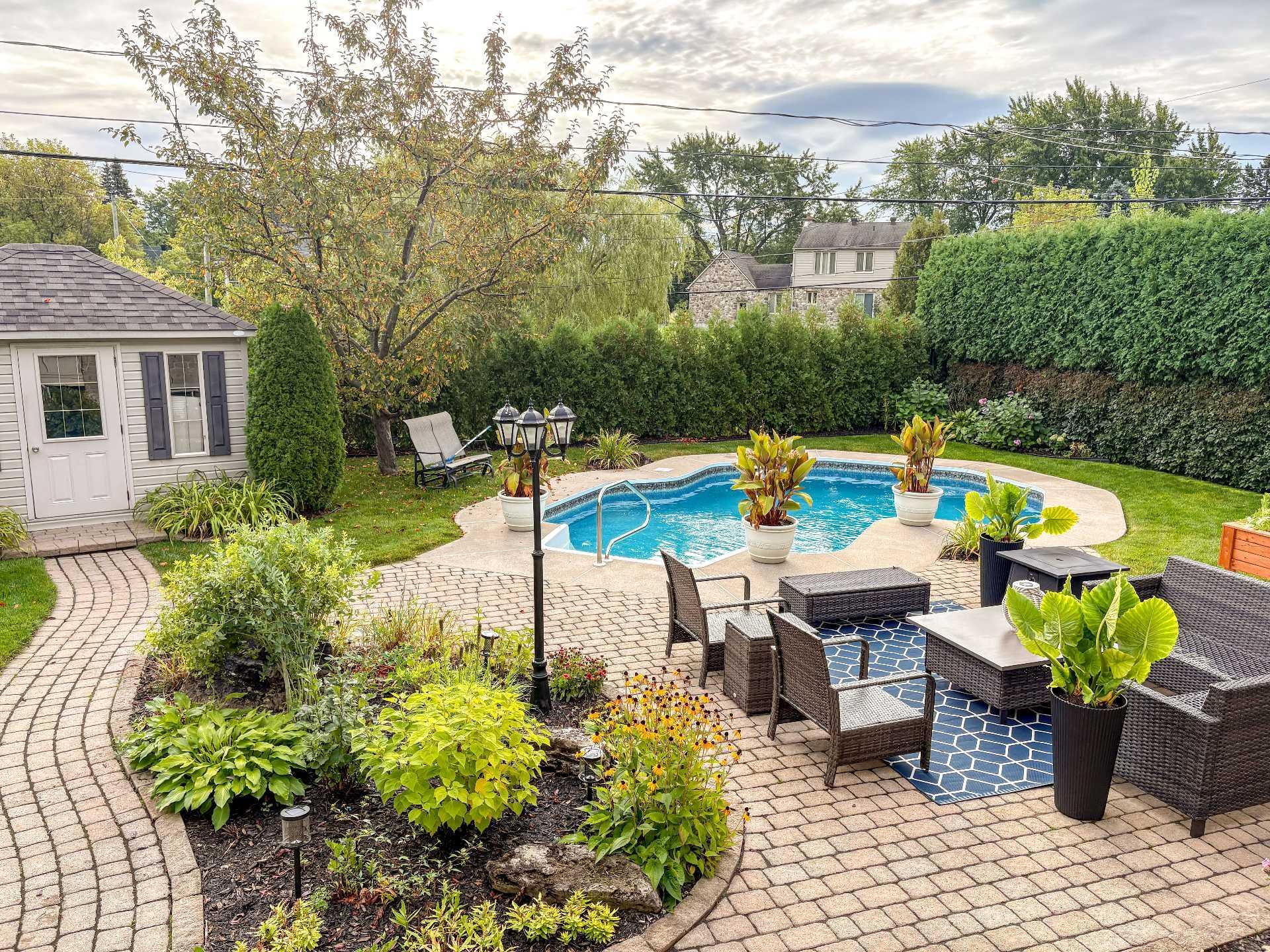 









3230


Boul. De Boucherville

,
Saint-Bruno-de-Montarville,




QC
J3V0A5

