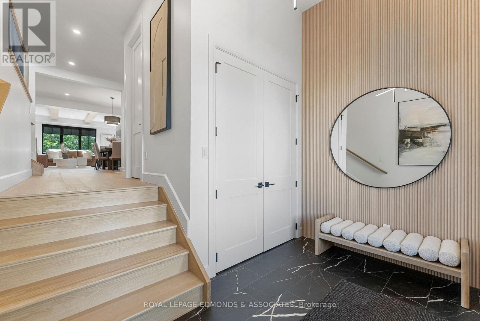 












578 MELTON STREET

,
Pembroke,




Ontario
K8A6Z5

