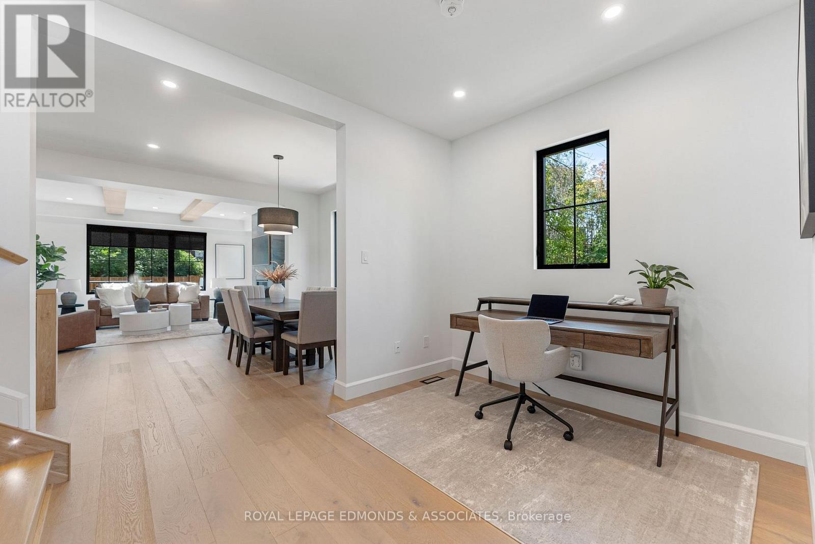 












578 MELTON STREET

,
Pembroke,




Ontario
K8A6Z5

