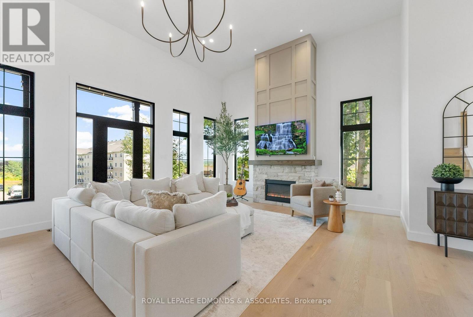 












578 MELTON STREET

,
Pembroke,




Ontario
K8A6Z5

