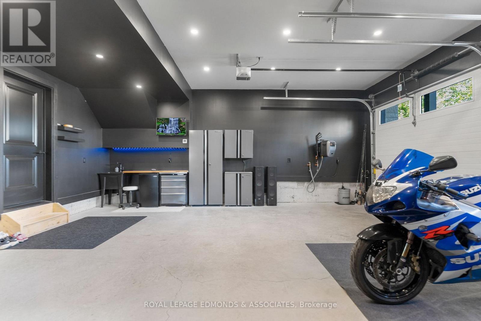 












578 MELTON STREET

,
Pembroke,




Ontario
K8A6Z5

