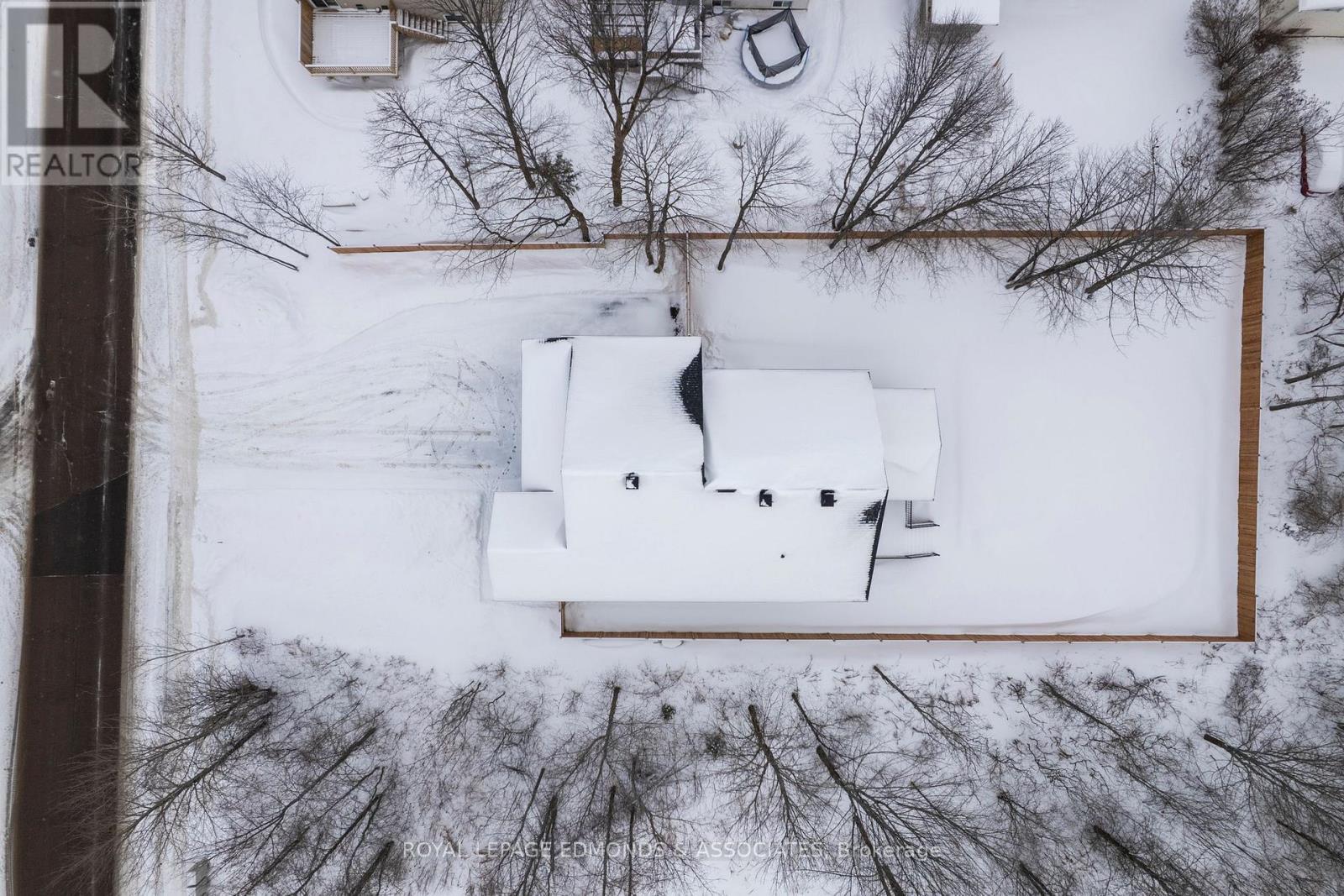 












578 MELTON STREET

,
Pembroke,




Ontario
K8A6Z5

