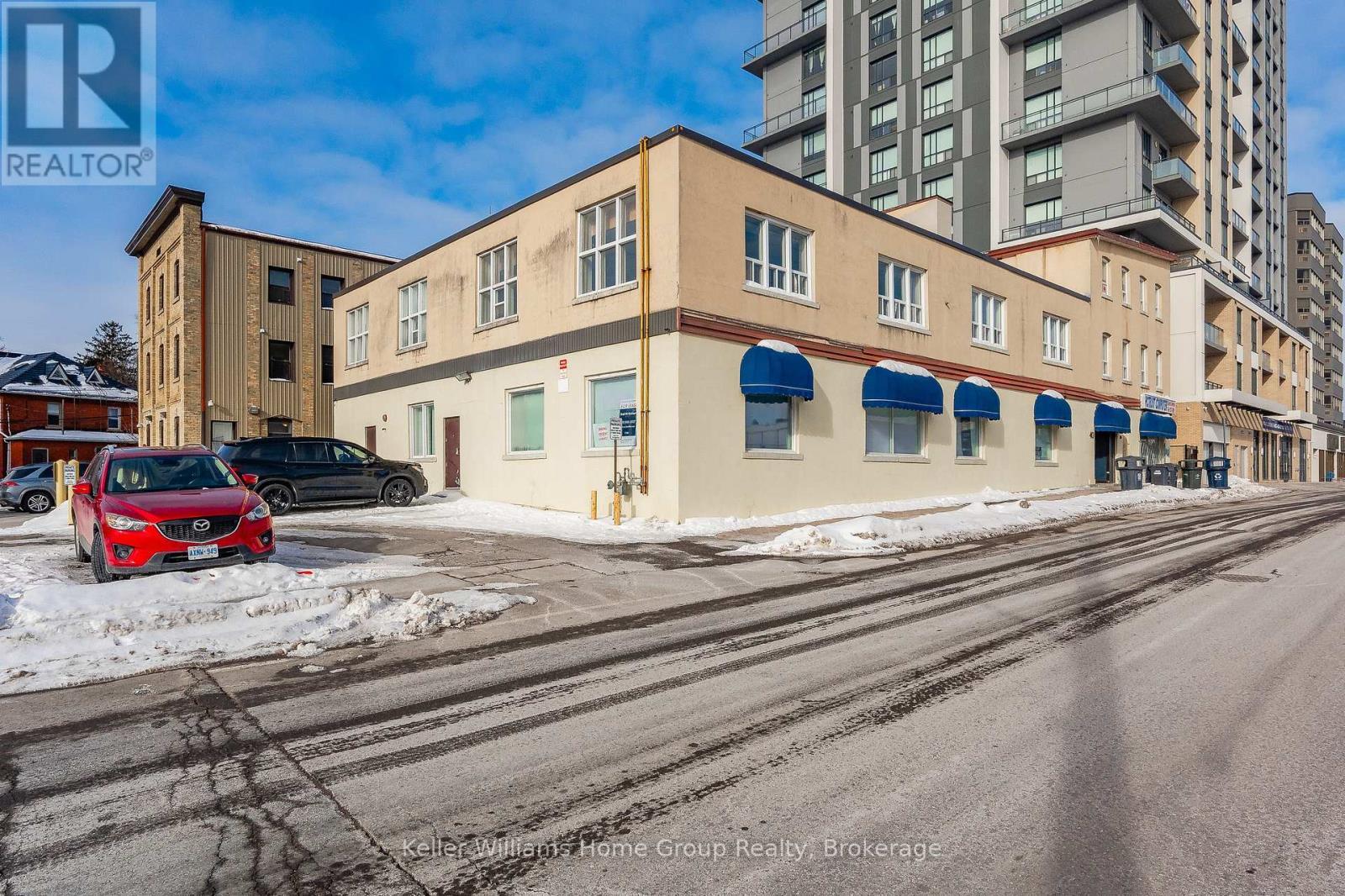 












40 BAKER STREET

,
Guelph (Downtown),




Ontario
N1H4G1

