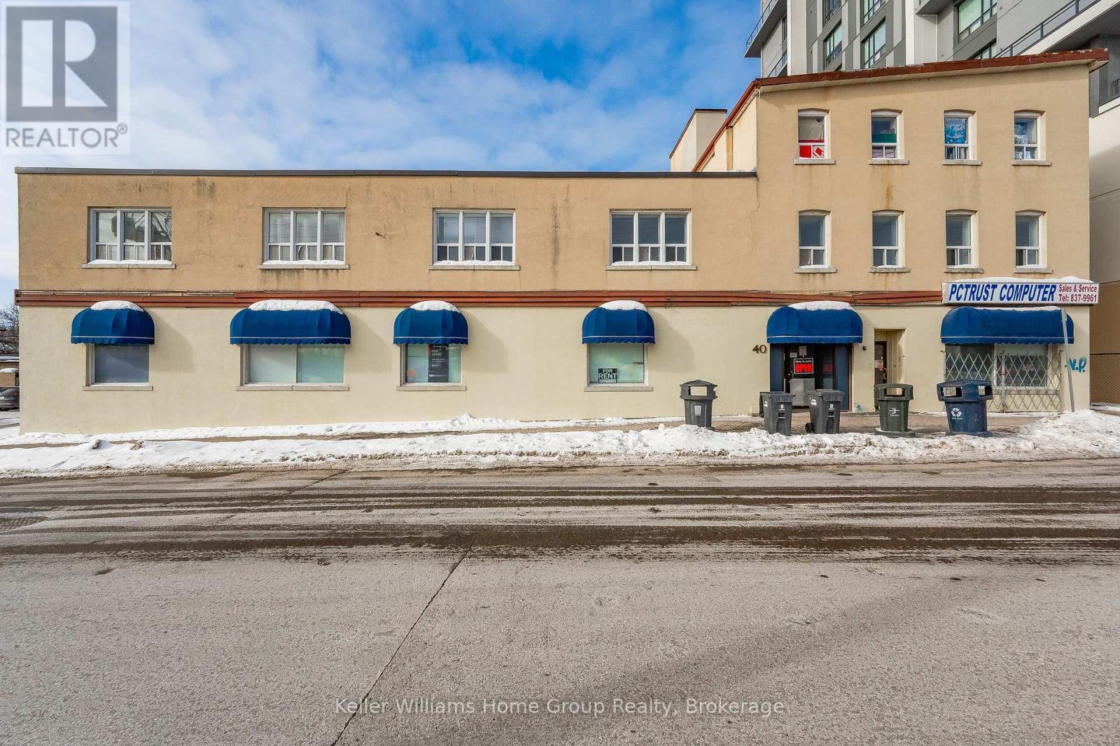 












40 BAKER STREET

,
Guelph (Downtown),




Ontario
N1H4G1

