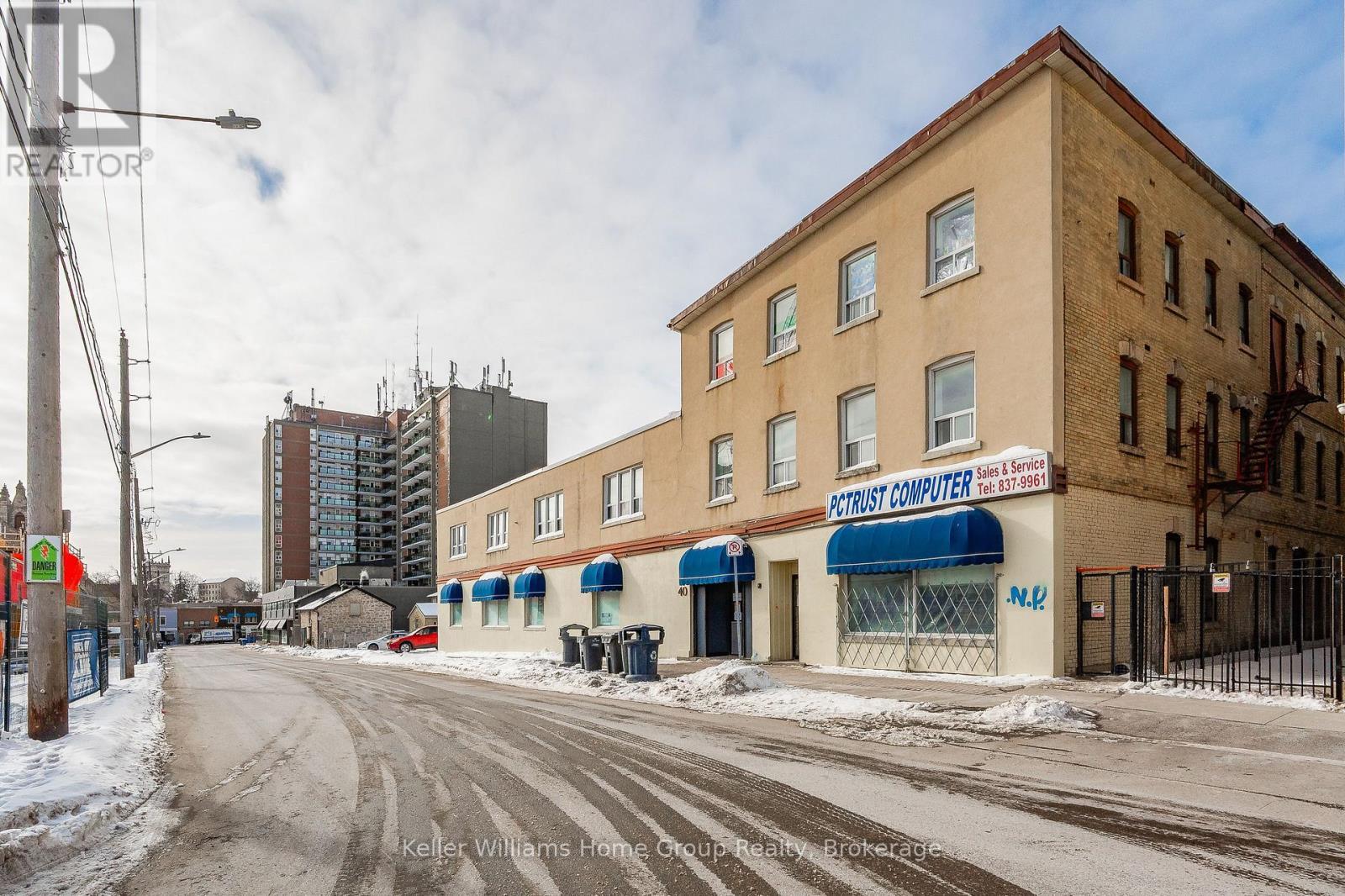 












40 BAKER STREET

,
Guelph (Downtown),




Ontario
N1H4G1

