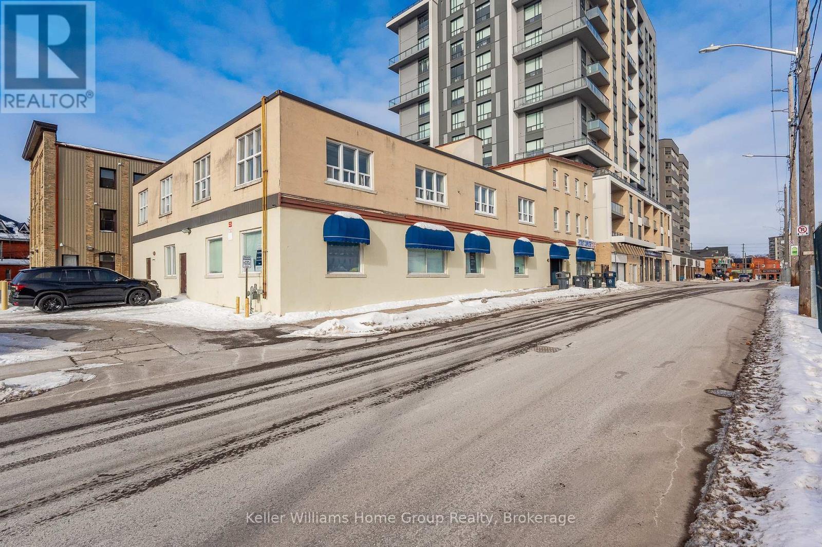 












40 BAKER STREET

,
Guelph (Downtown),




Ontario
N1H4G1

