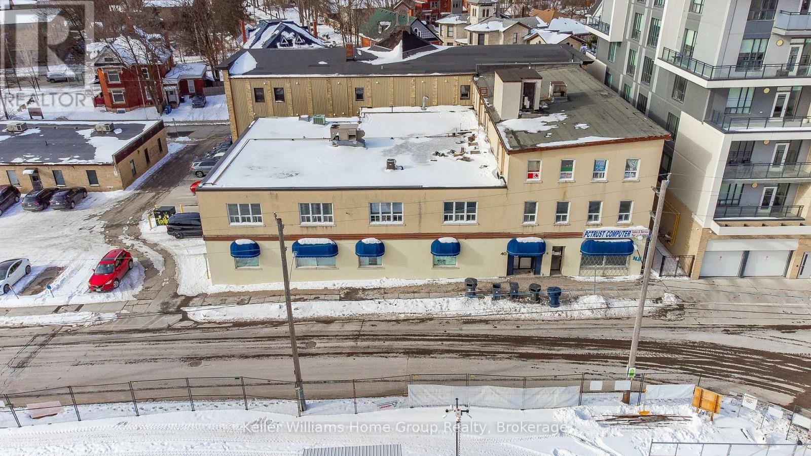 












40 BAKER STREET

,
Guelph (Downtown),




Ontario
N1H4G1

