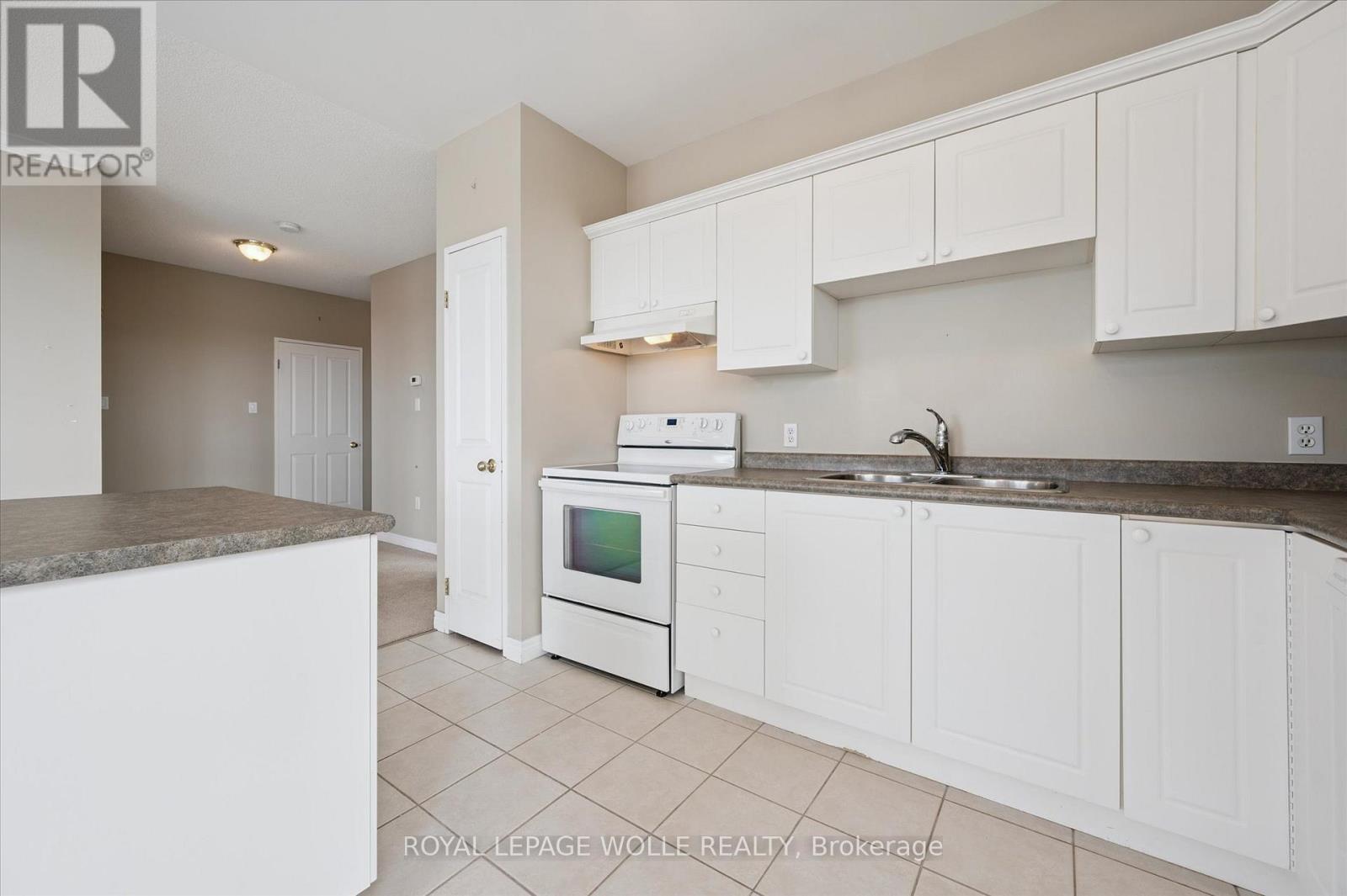 












706 - 255 KEATS WAY

,
Waterloo,




Ontario
N2L6N6

