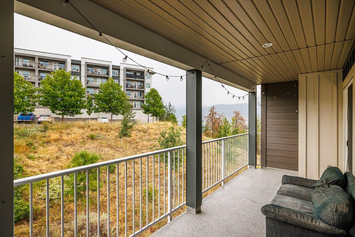 









725


Academy

Way, PH18,
Kelowna,




BC
V1V 3A4

