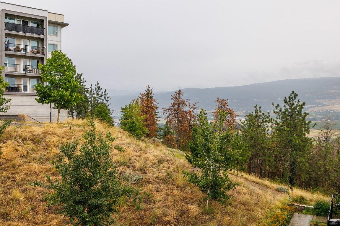 









725


Academy

Way, PH18,
Kelowna,




BC
V1V 3A4

