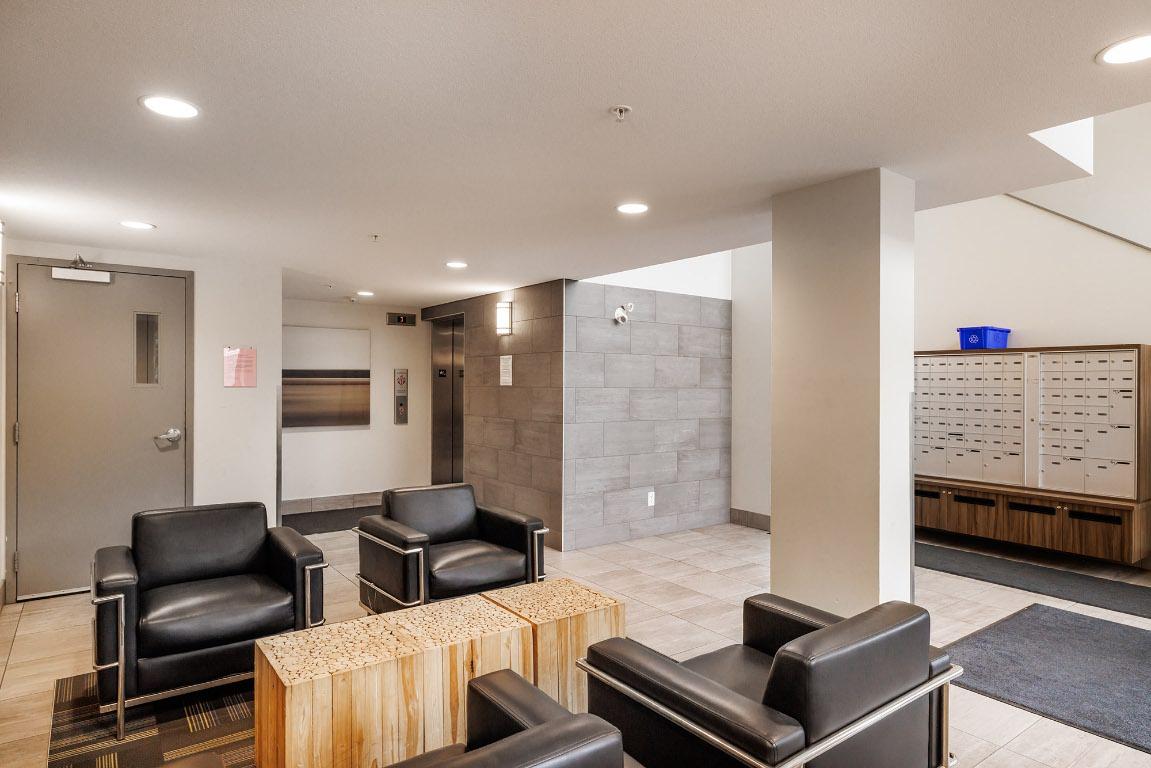 









725


Academy

Way, PH18,
Kelowna,




BC
V1V 3A4

