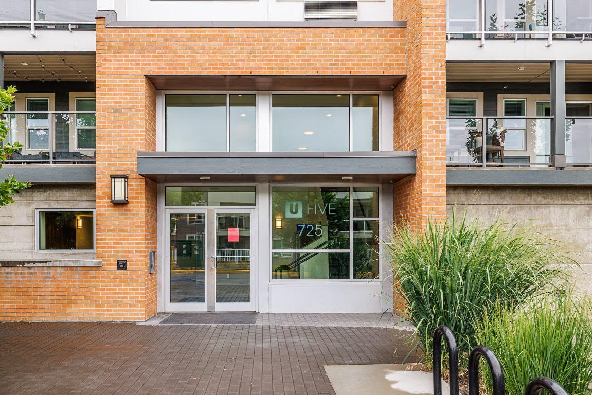 









725


Academy

Way, PH18,
Kelowna,




BC
V1V 3A4

