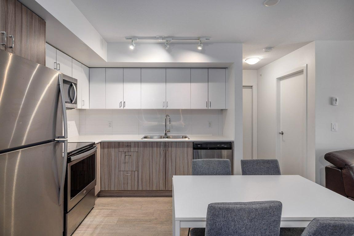 









725


Academy

Way, PH18,
Kelowna,




BC
V1V 3A4

