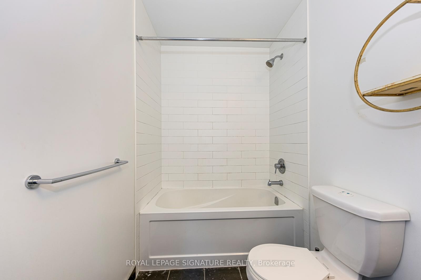 









20


Bruyeres

Mews, 1901,
Toronto,




ON
M5V 0G8

