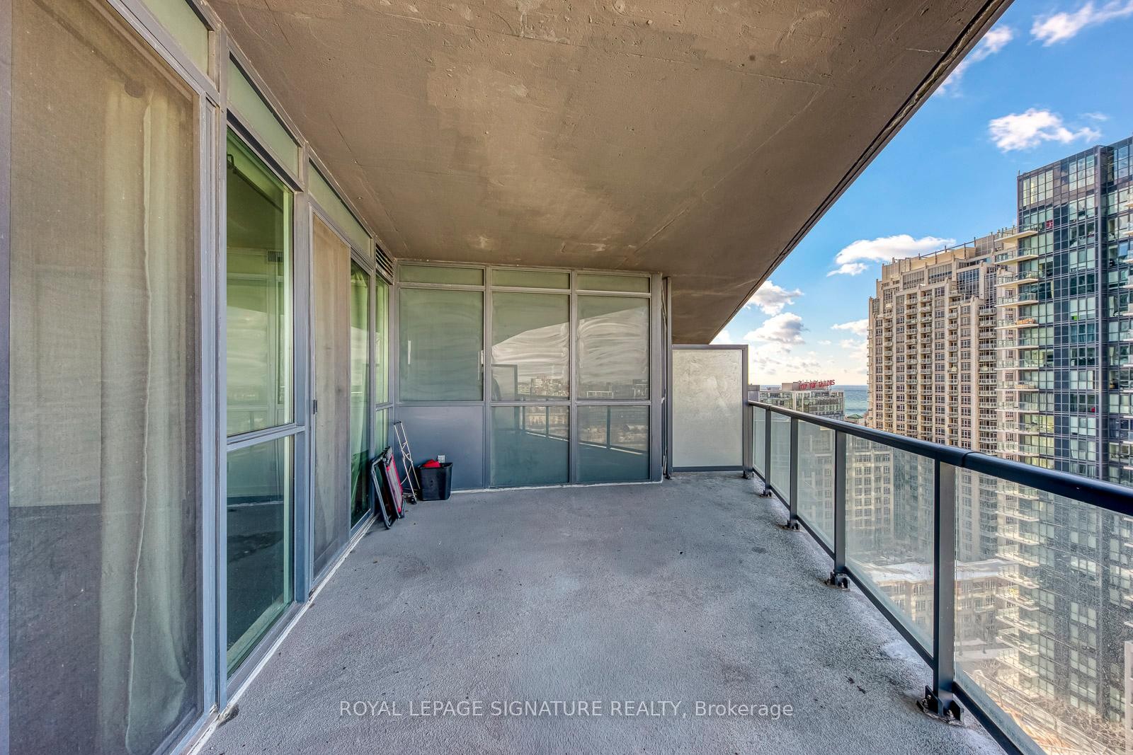 









20


Bruyeres

Mews, 1901,
Toronto,




ON
M5V 0G8

