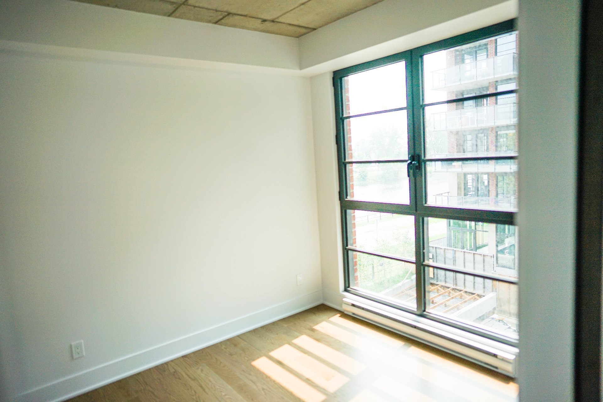 









1320


Rue Olier

, 409,
Montréal (Le Sud-Ouest),




QC
H3C0Y8

