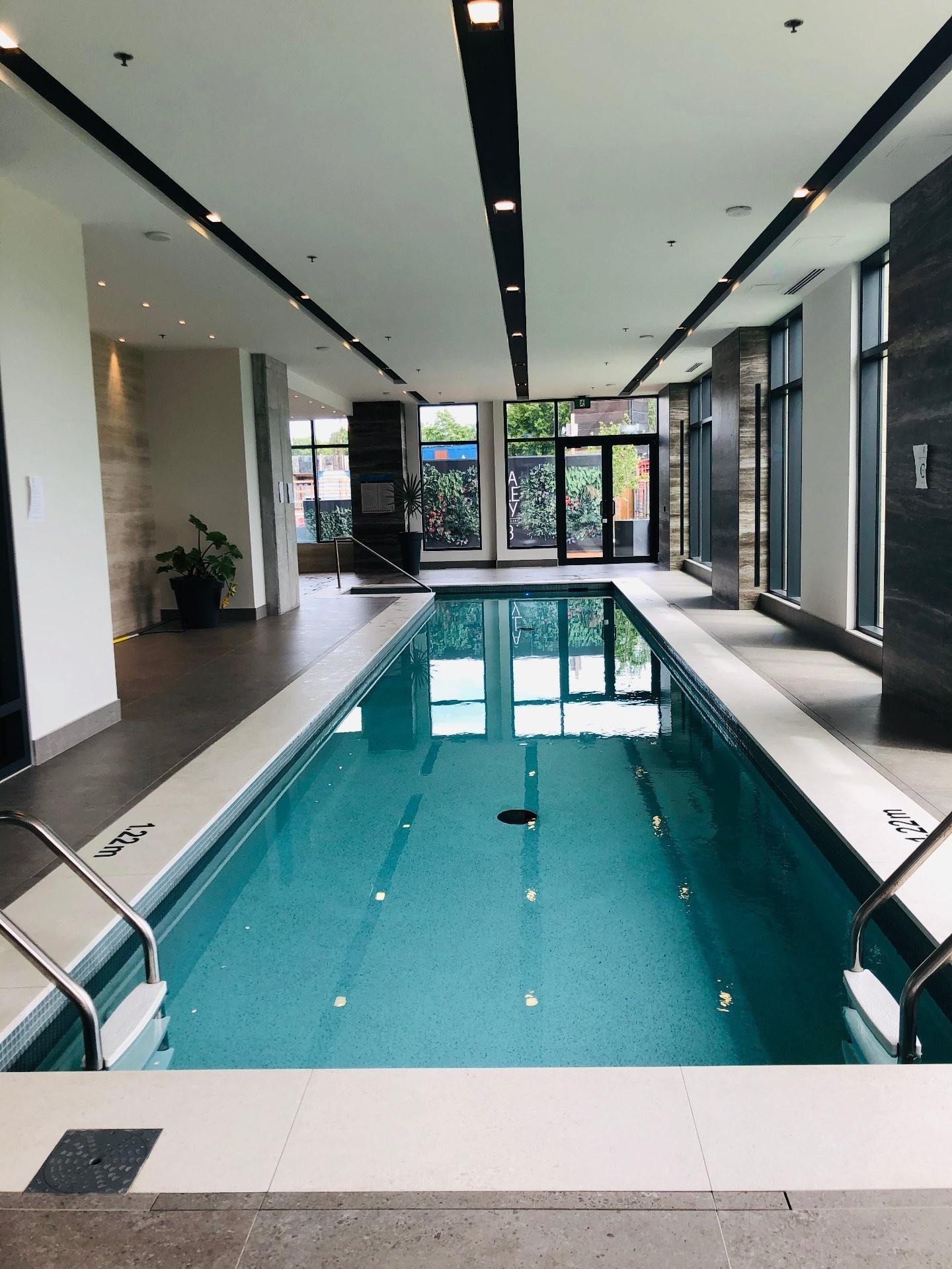 









1320


Rue Olier

, 409,
Montréal (Le Sud-Ouest),




QC
H3C0Y8

