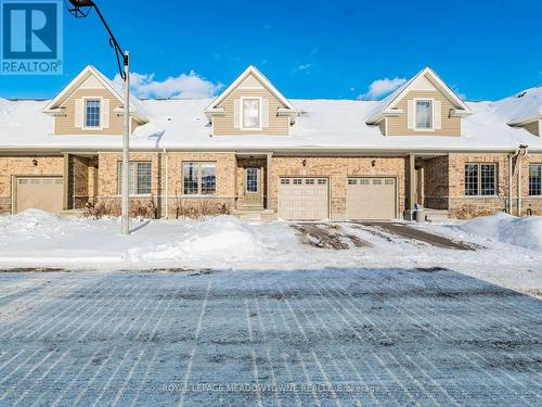Beautifully appointed townhome in Acton