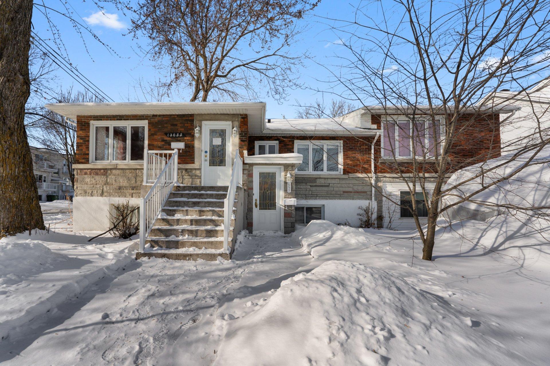 









13655


Rue Prince-Arthur

,
Montréal (Rivière-des-Prairies/Pointe-aux-Trembles),




QC
H1A1B3

