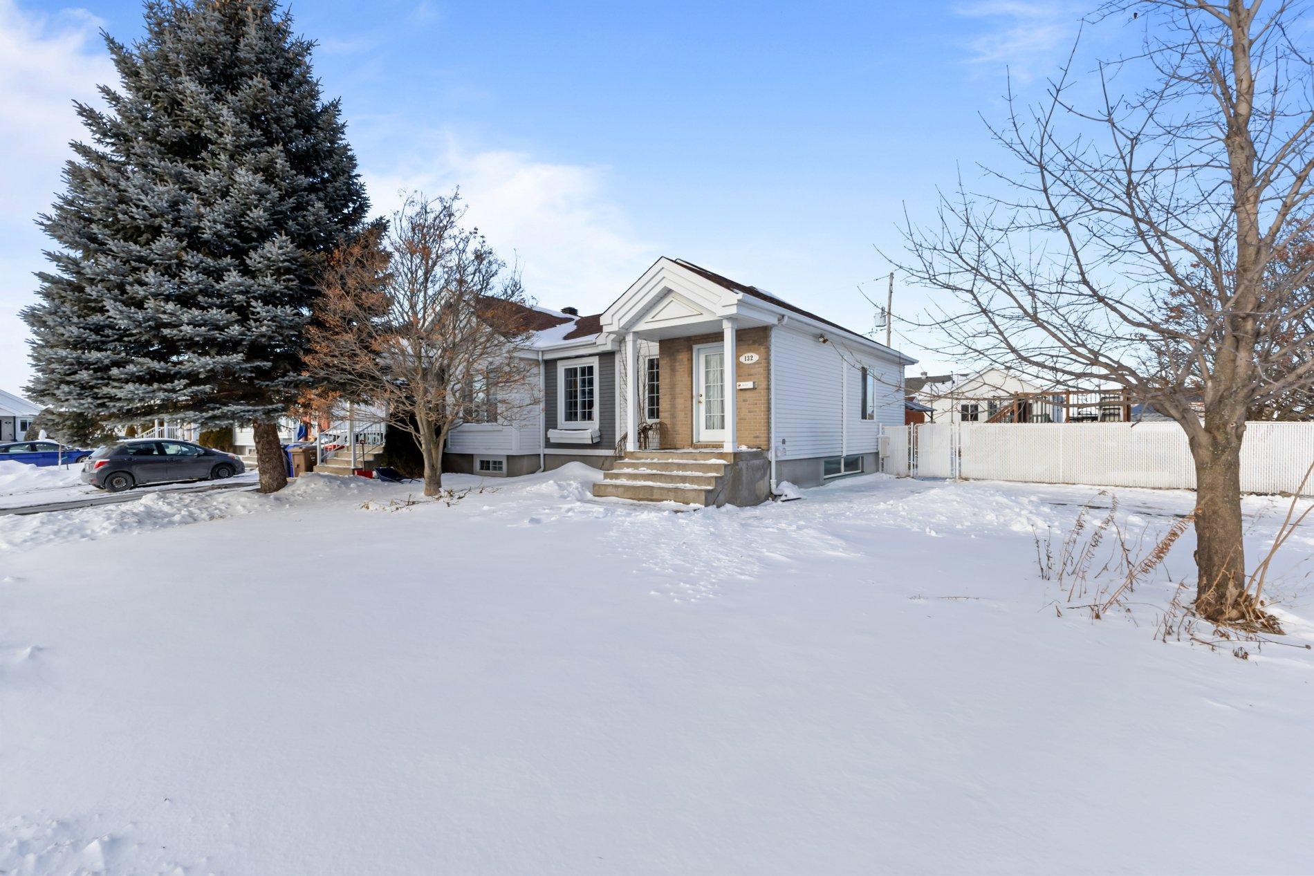 









132


Rue Trudeau

,
Varennes,




QC
J3X2G8

