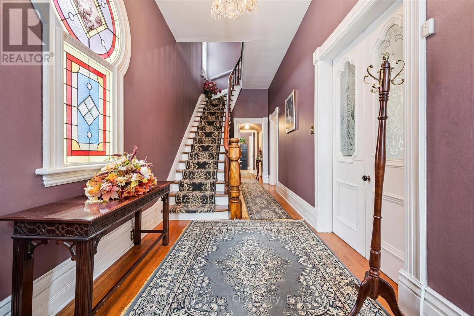 












143 NORFOLK STREET

,
Guelph (Downtown),




Ontario
N1H4J7

