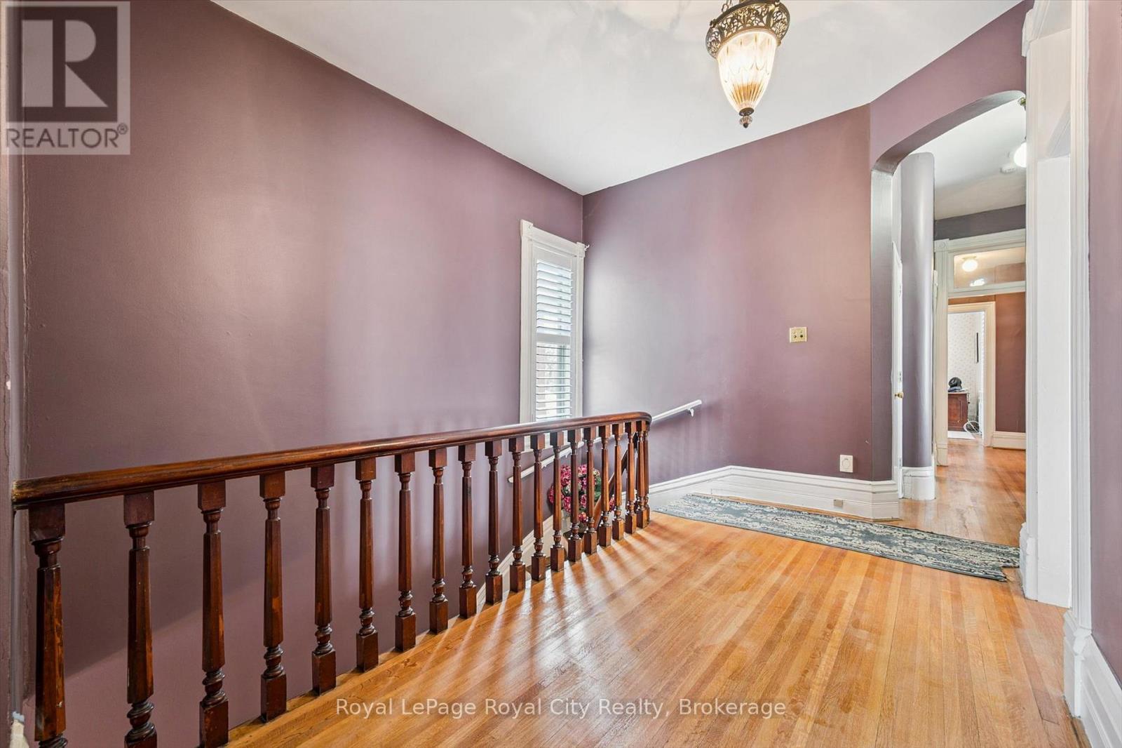 












143 NORFOLK STREET

,
Guelph (Downtown),




Ontario
N1H4J7

