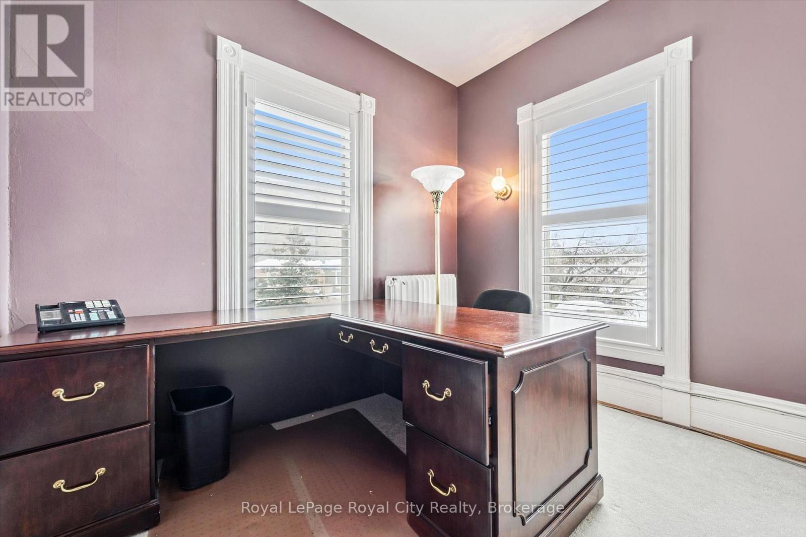 












143 NORFOLK STREET

,
Guelph (Downtown),




Ontario
N1H4J7

