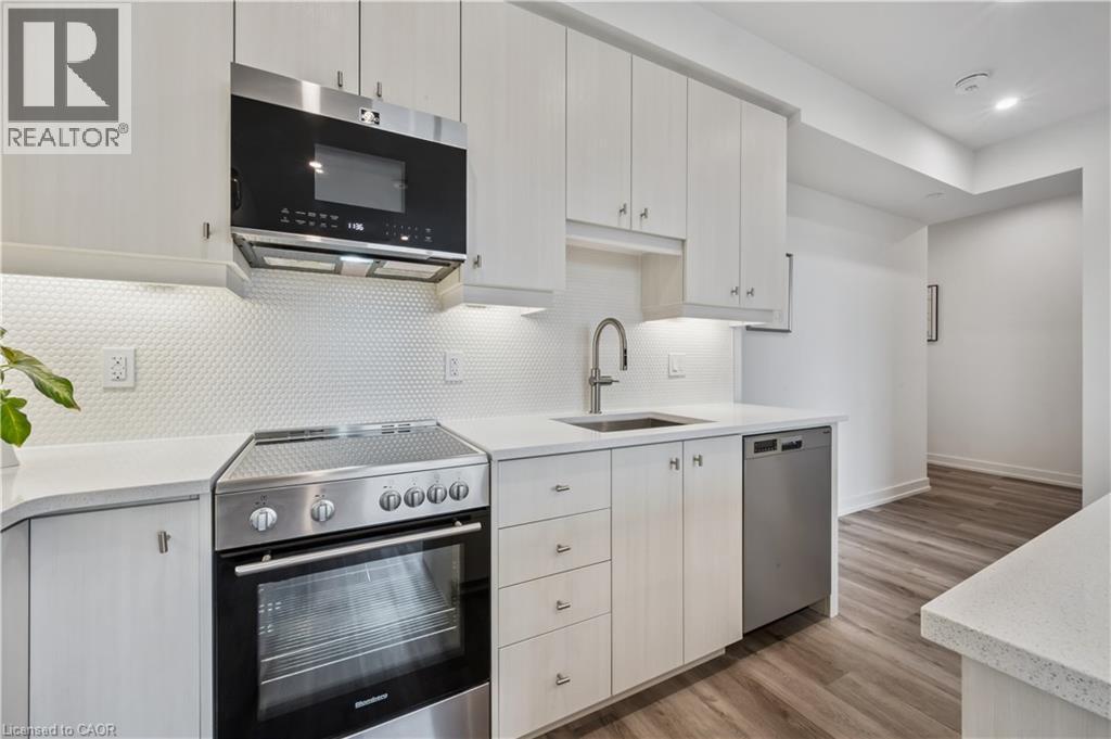 












15 WELLINGTON Street S Unit# 909

,
Kitchener,




Ontario
N2G0E4

