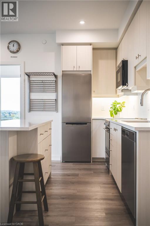 












15 WELLINGTON Street S Unit# 909

,
Kitchener,




Ontario
N2G0E4

