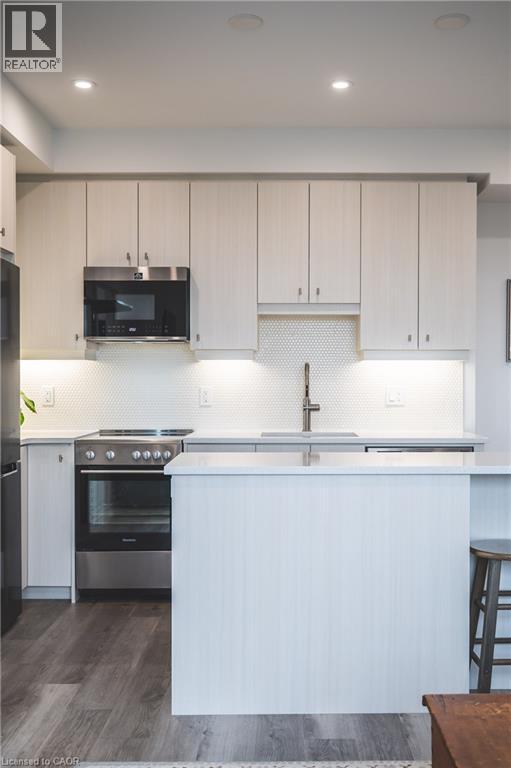 












15 WELLINGTON Street S Unit# 909

,
Kitchener,




Ontario
N2G0E4

