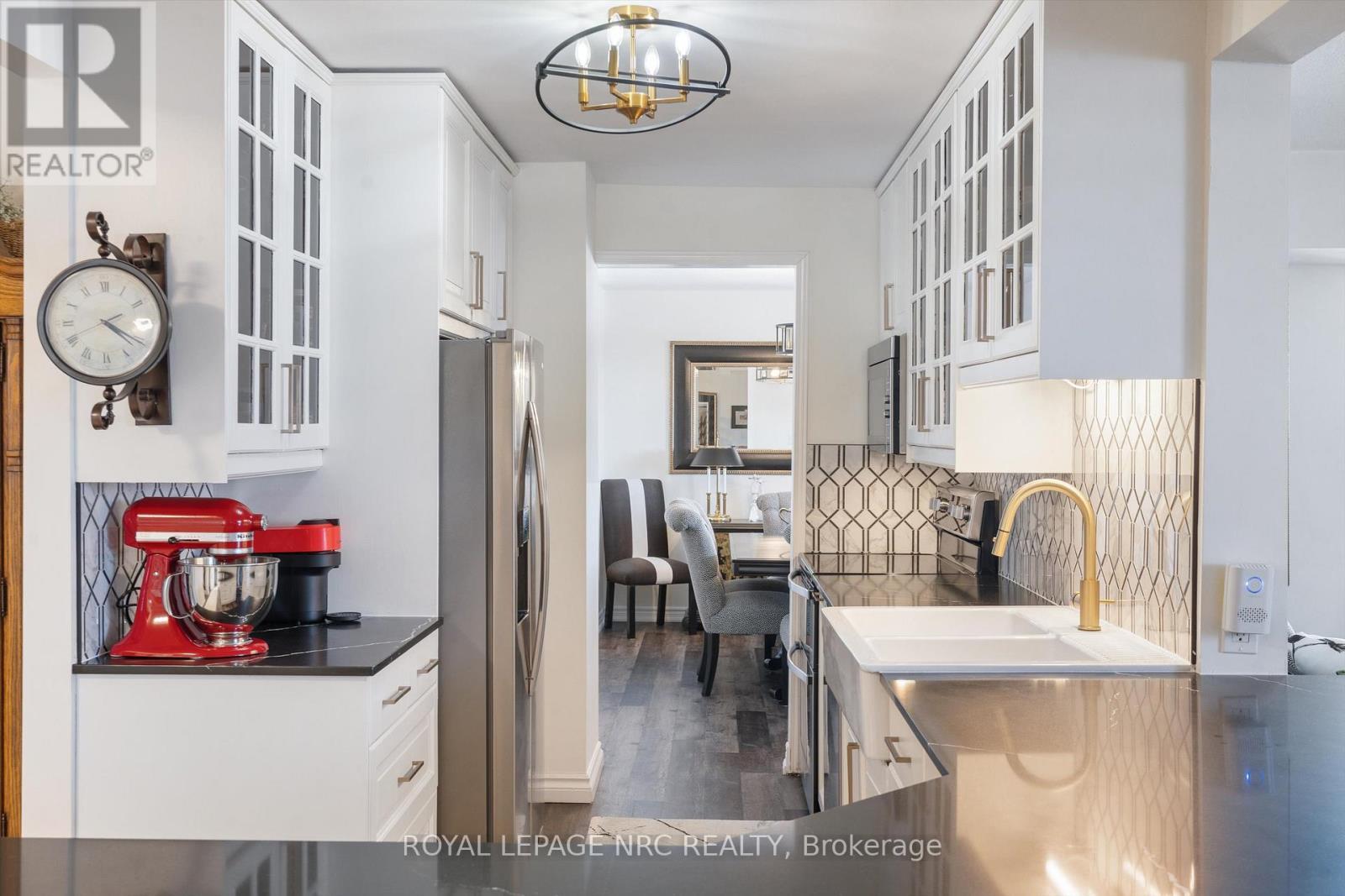 












602 - 141 CHURCH STREET

,
St. Catharines (Downtown),




Ontario
L2R7L7

