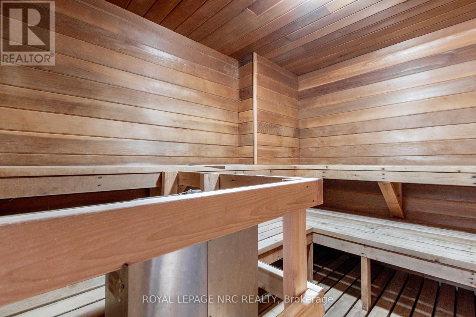 












602 - 141 CHURCH STREET

,
St. Catharines (Downtown),




Ontario
L2R7L7

