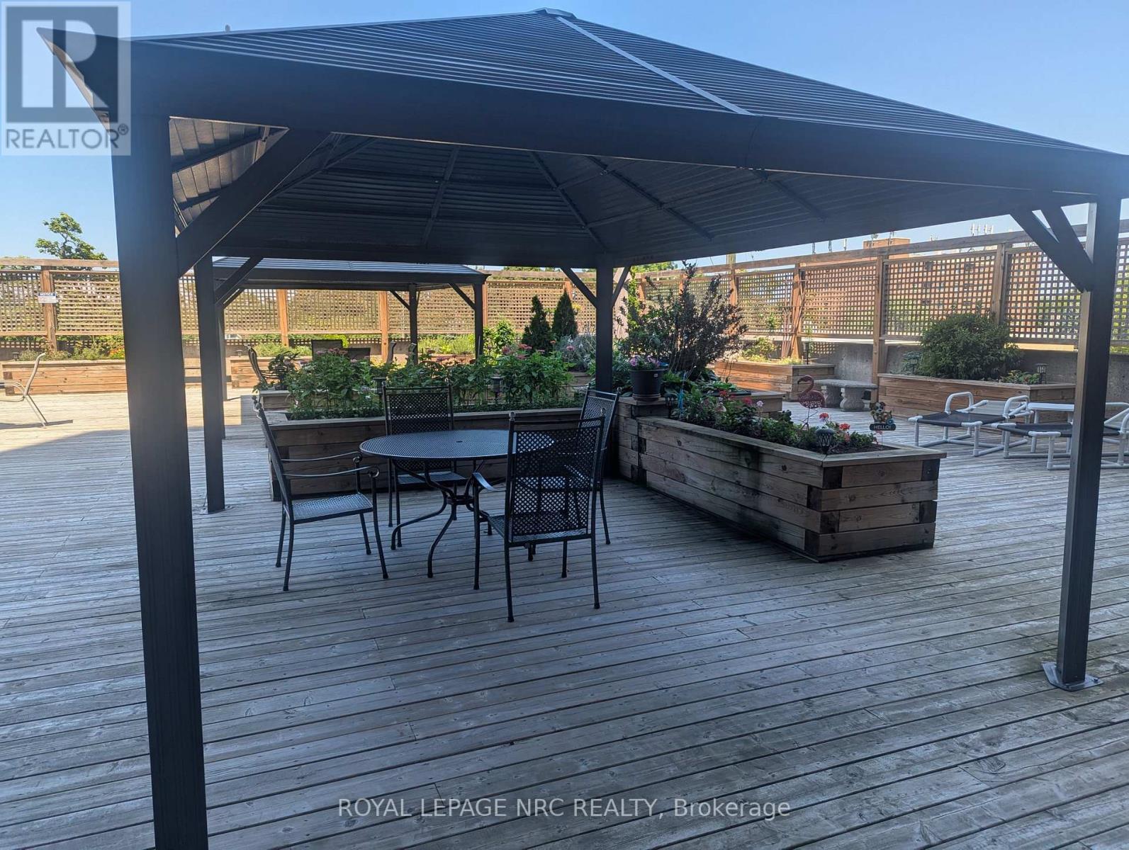 












602 - 141 CHURCH STREET

,
St. Catharines (Downtown),




Ontario
L2R7L7

