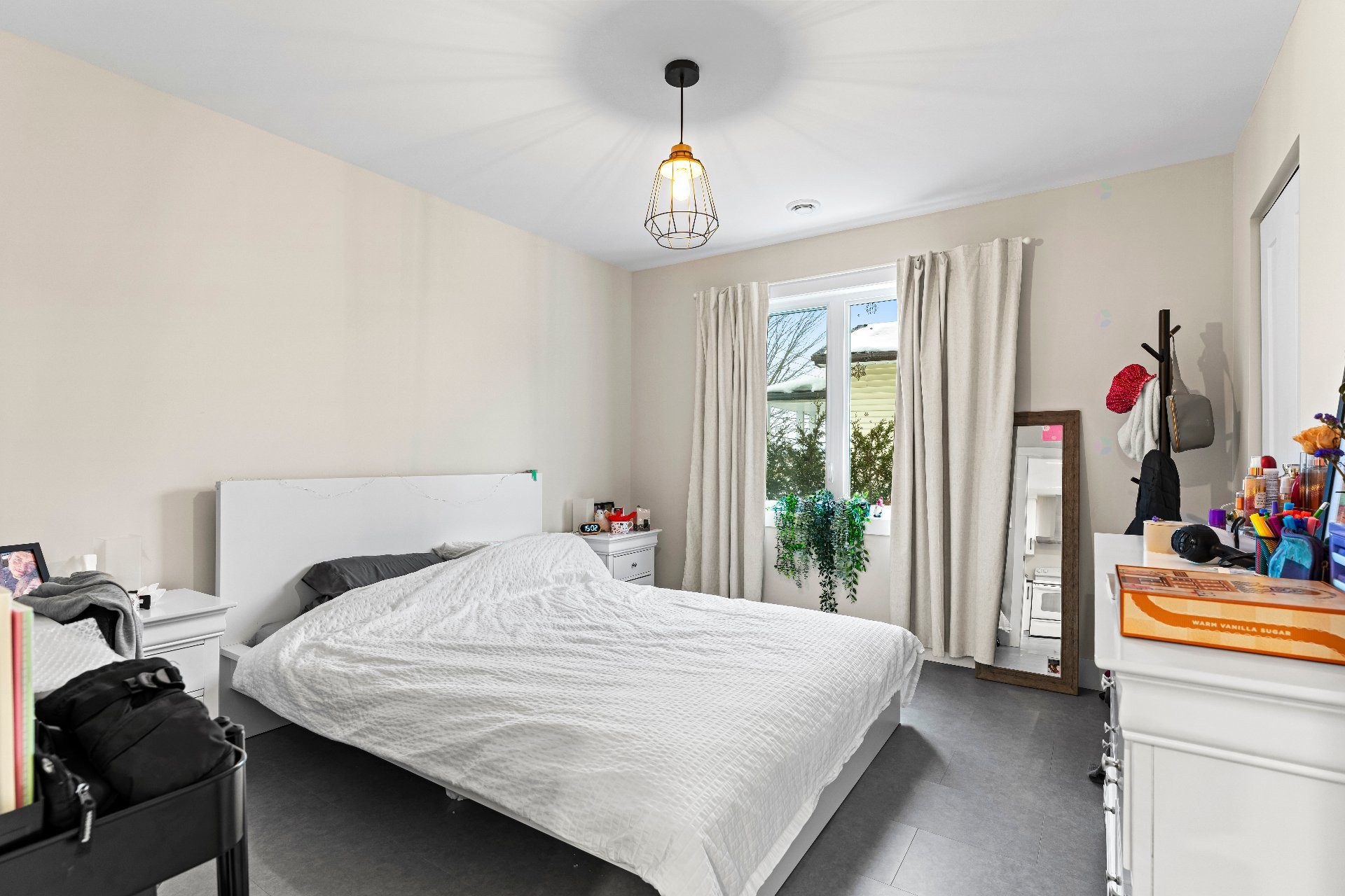 









711

 - 717


Rue de la Bruère

,
Sherbrooke (Fleurimont),




QC
J1E1K7

