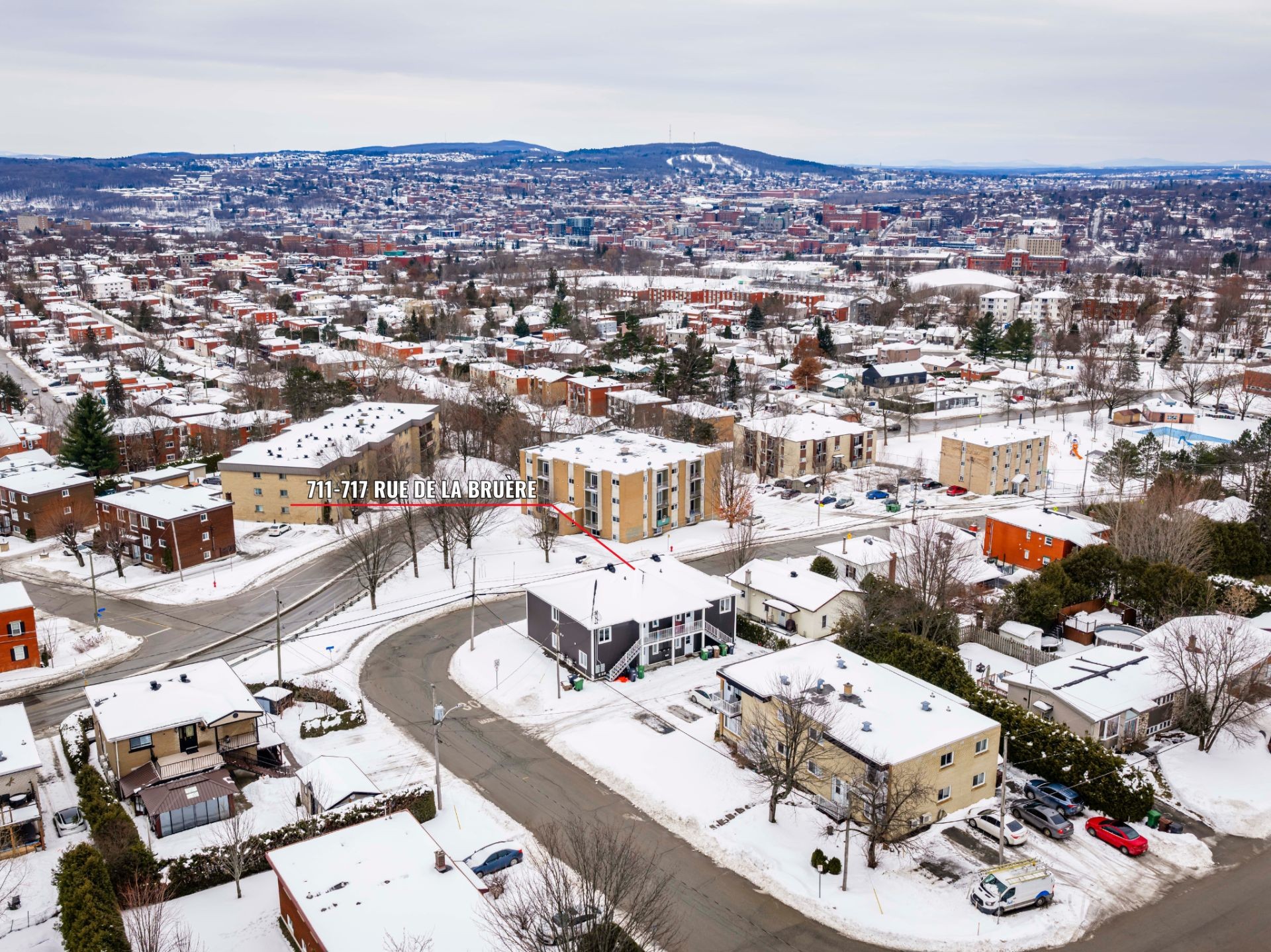









711

 - 717


Rue de la Bruère

,
Sherbrooke (Fleurimont),




QC
J1E1K7


