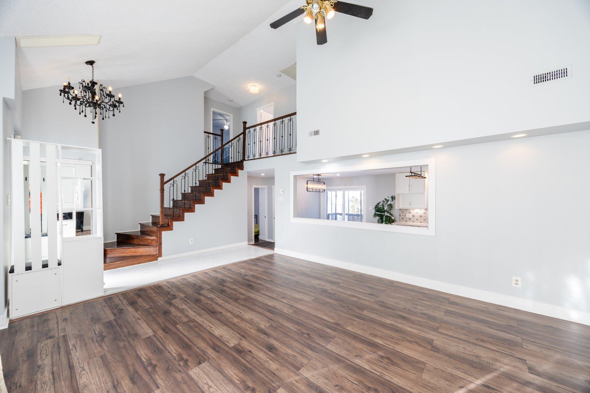 









1719


Rue Soucy

,
Longueuil (Saint-Hubert),




QC
J4T1A6

