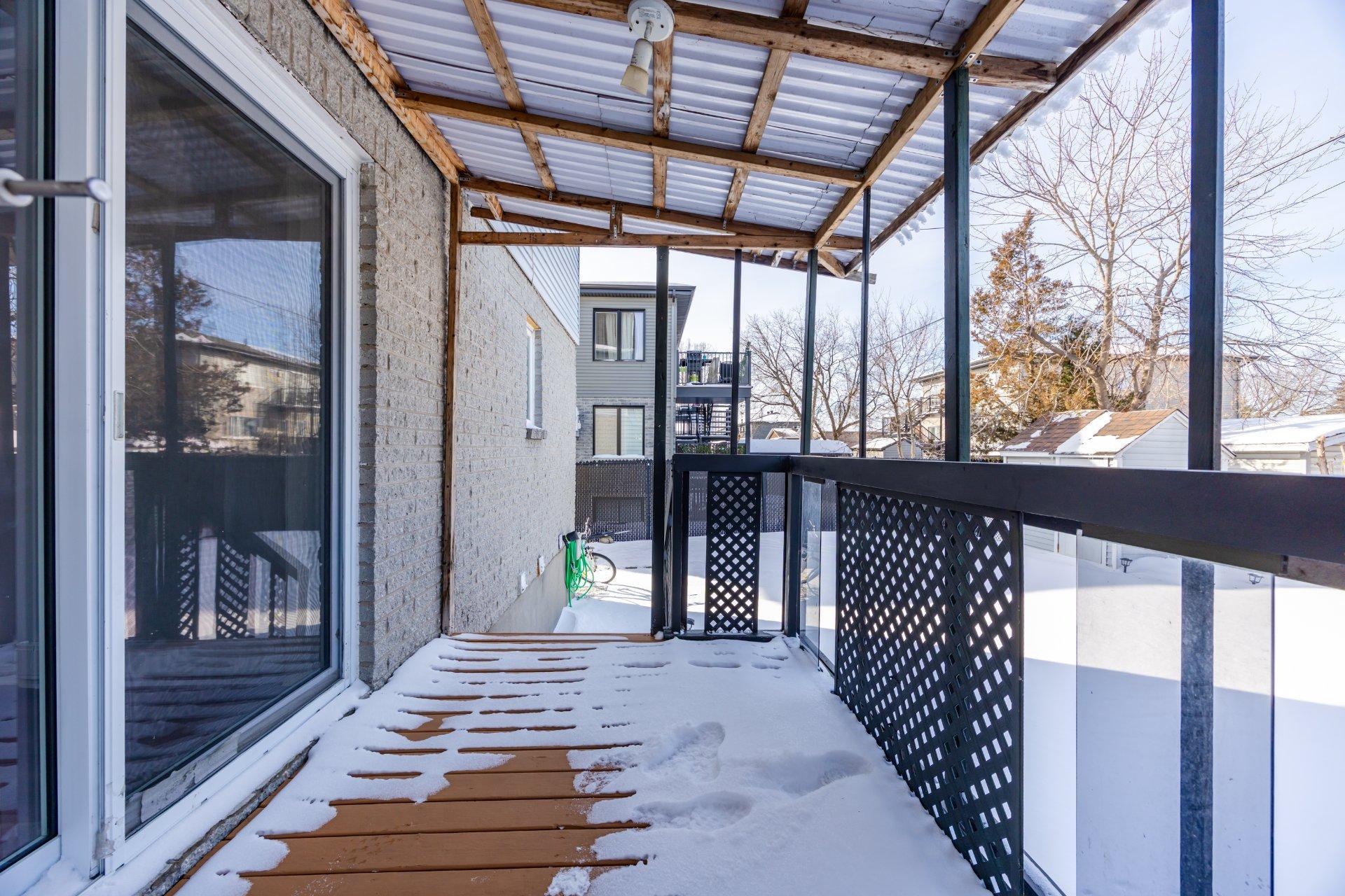 









1719


Rue Soucy

,
Longueuil (Saint-Hubert),




QC
J4T1A6

