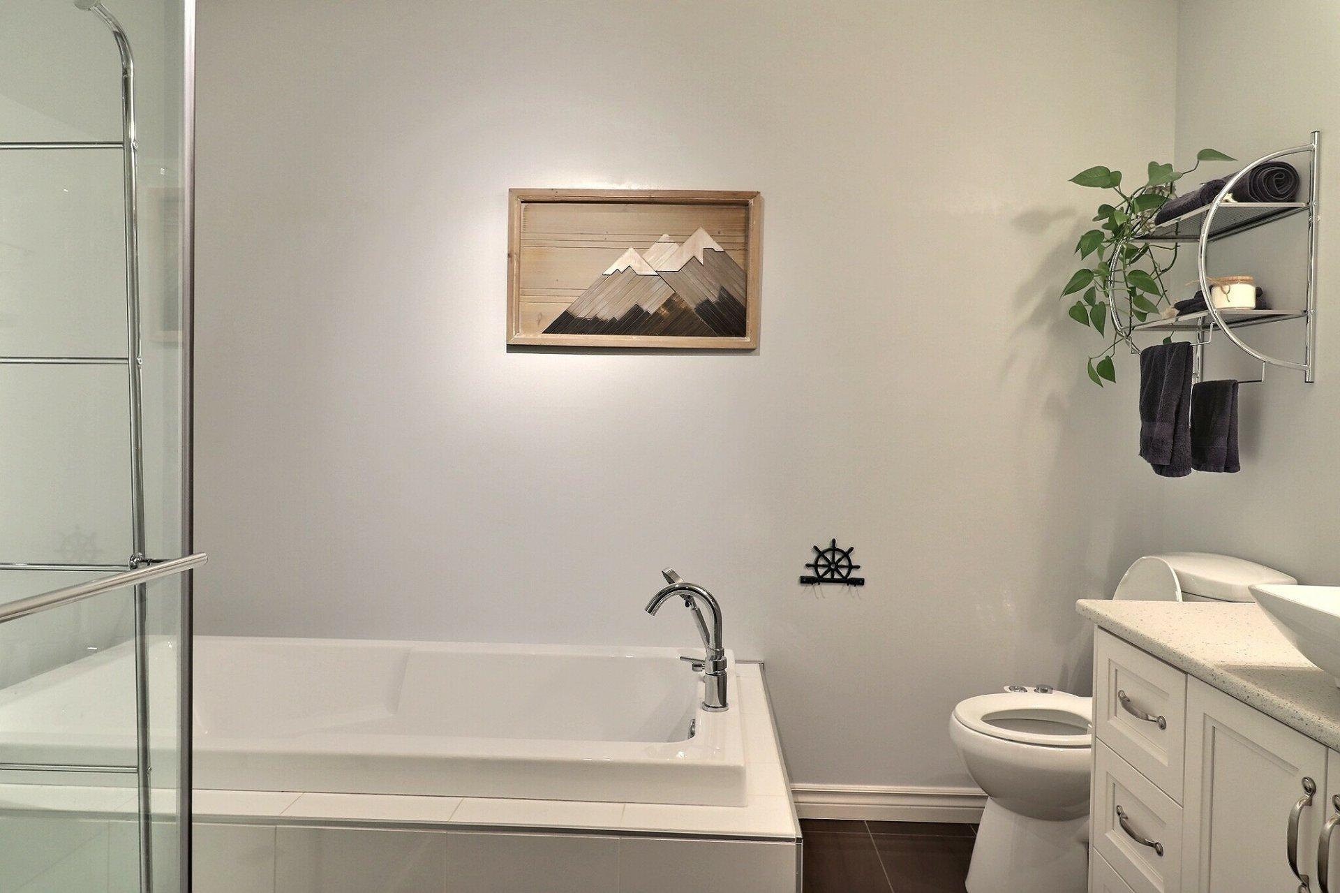 









6


Rue du Nordet

,
Gatineau (Hull),




QC
J8A3K6

