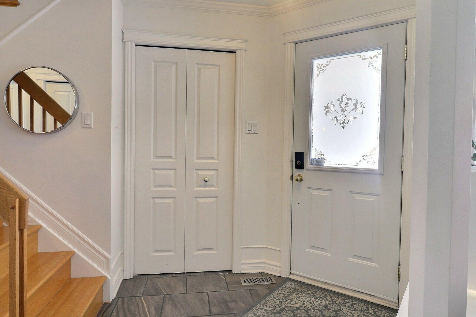 









6


Rue du Nordet

,
Gatineau (Hull),




QC
J8A3K6

