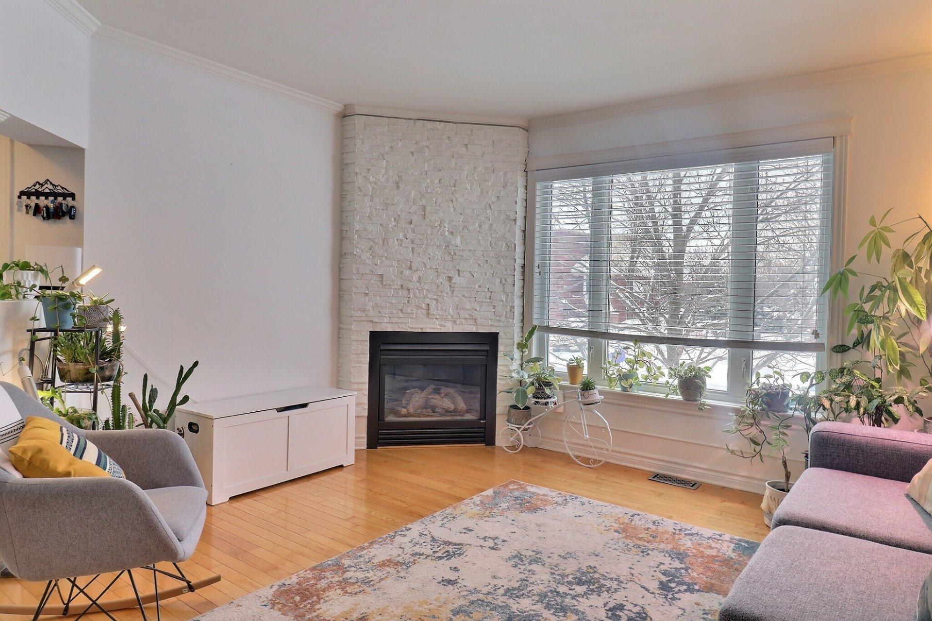 









6


Rue du Nordet

,
Gatineau (Hull),




QC
J8A3K6

